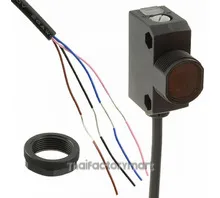 Photo Sensor, Retroreflective, Sensing distance 4 m, Red LED, Built In amplifier, Pre-Wired